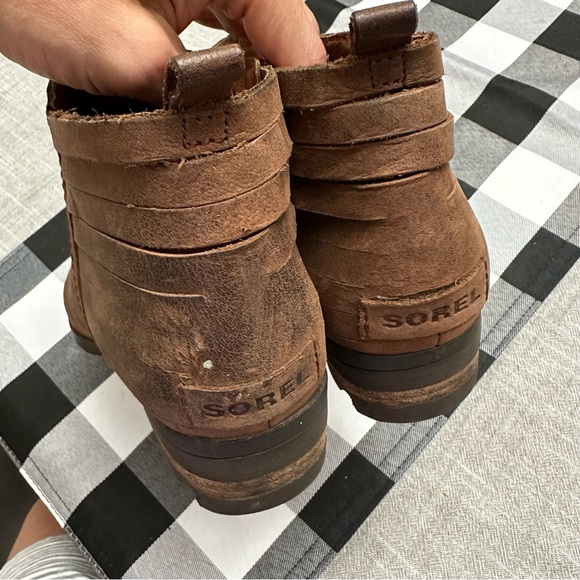 Sorel Lolla Ankle Bootie - Picture 12 of 15